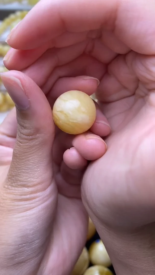 未镶嵌琥珀裸石蜜蜡.45