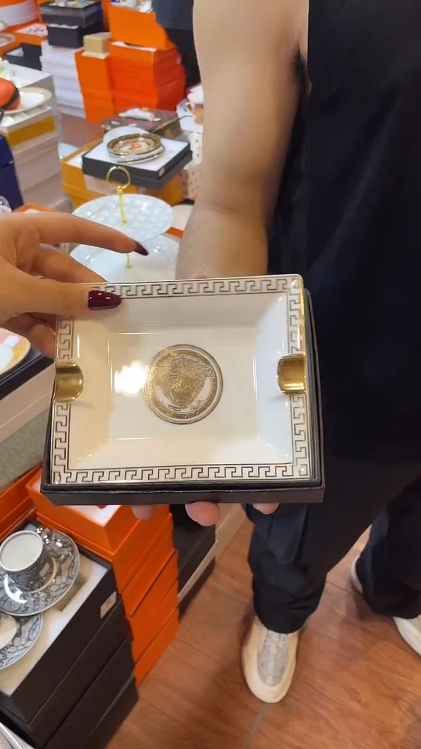 杯鸿辉家品牌瓷器，京东包邮！