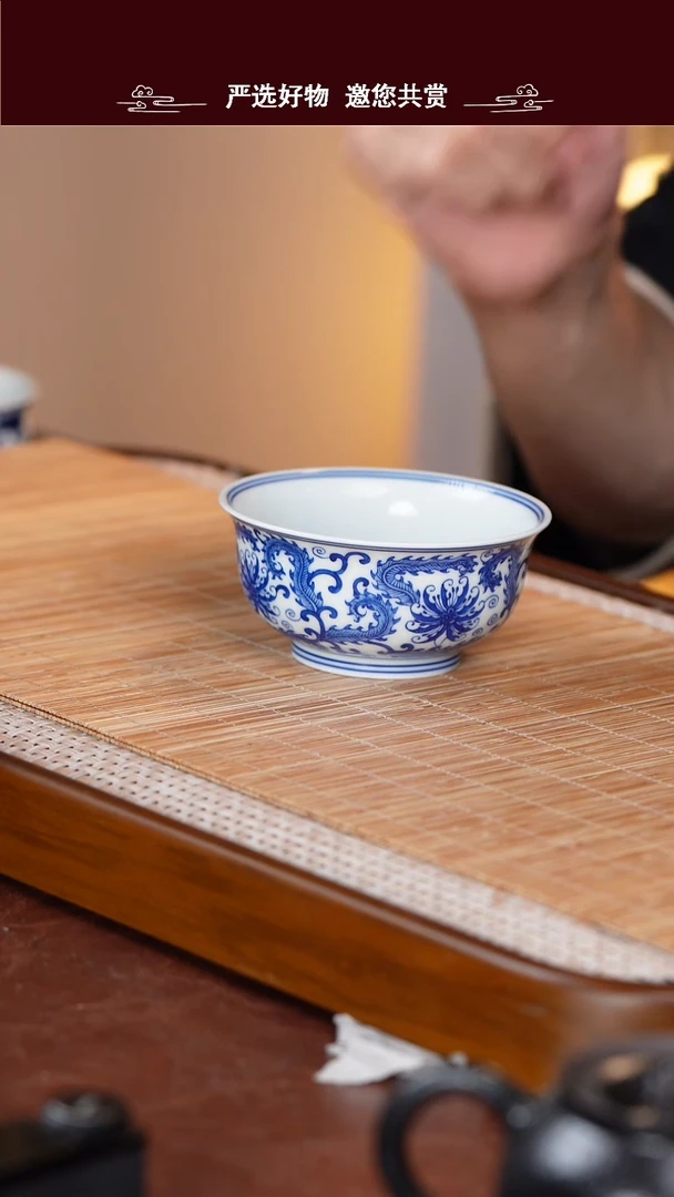 手工手绘青花杯子