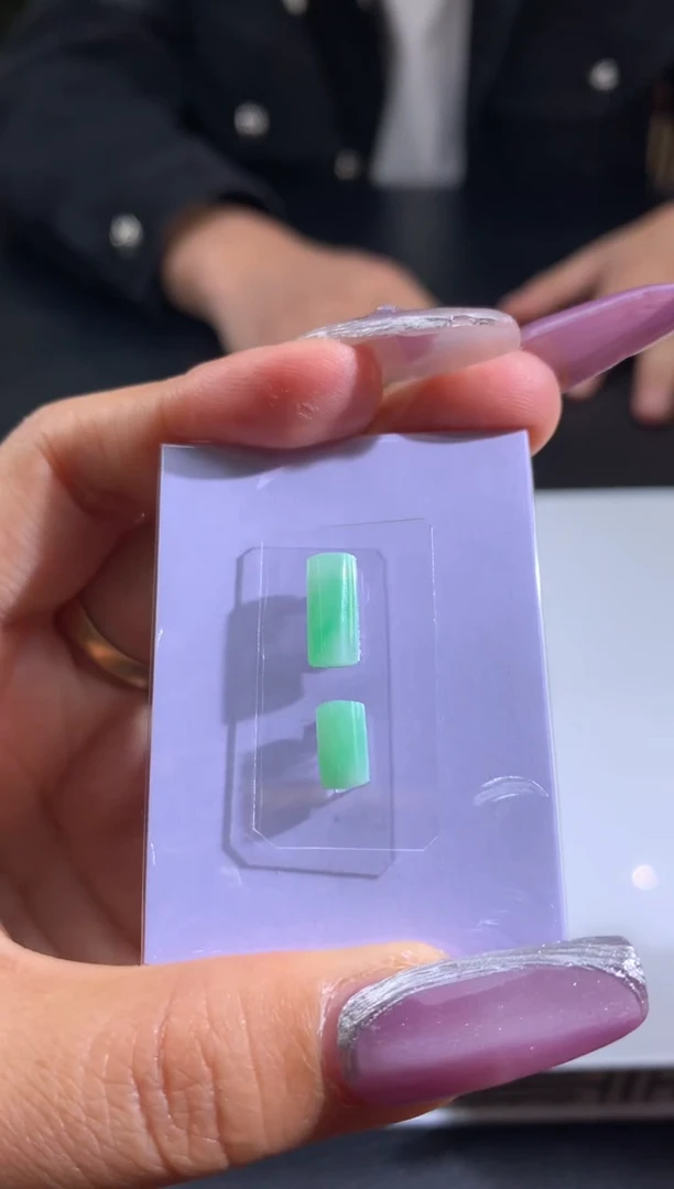 未镶嵌定制翡翠励*雷翡翠