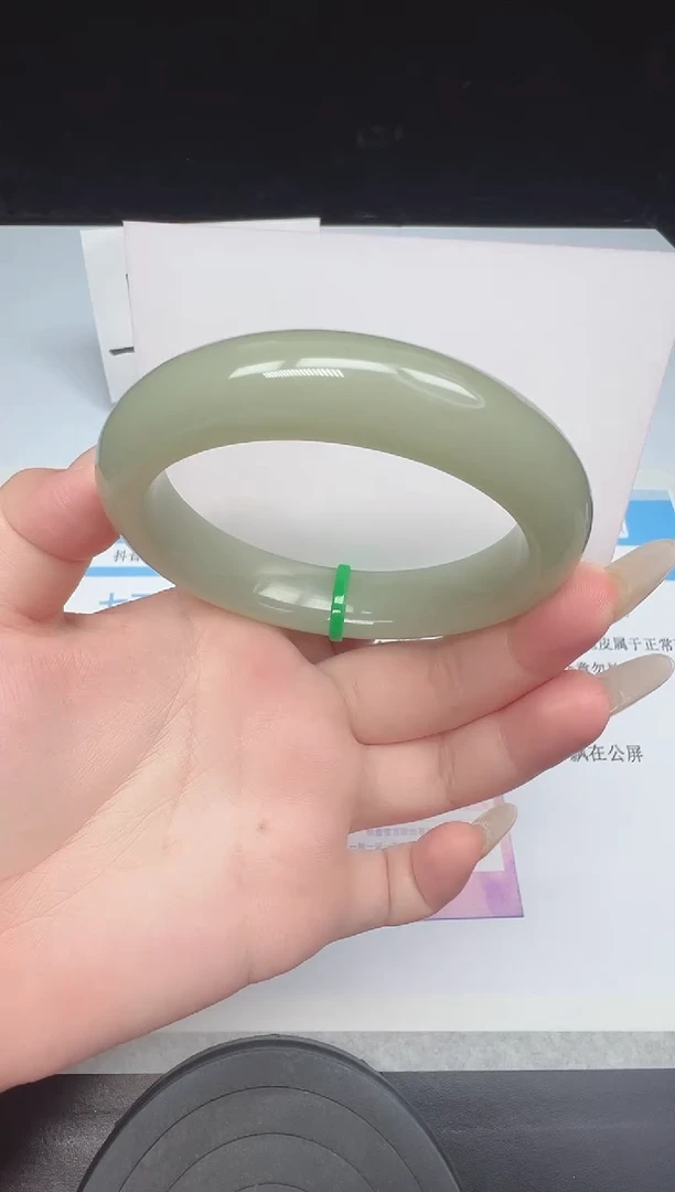 未镶嵌手镯石英质玉8--57.9  东陵玉