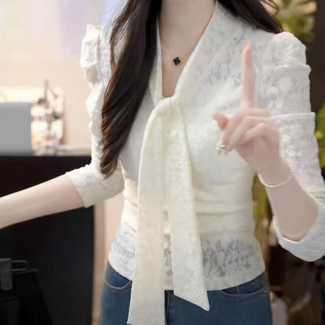 【蝶恋花溪】法式气质时尚设计感长袖蕾丝蝴蝶结衬衫上衣女