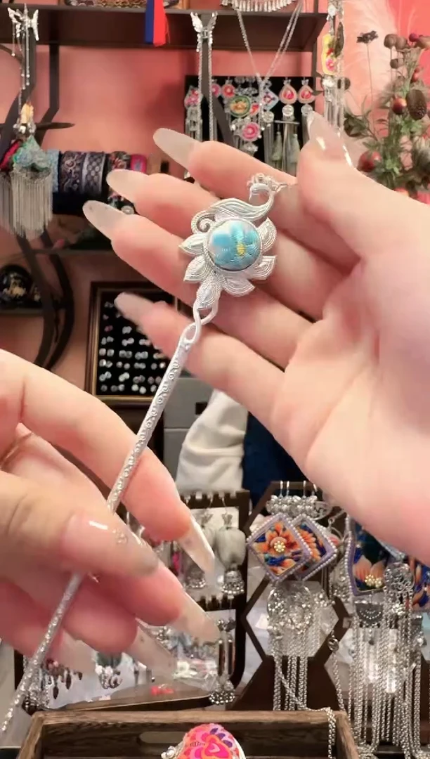 织绣云织谣民族风精美饰品 100