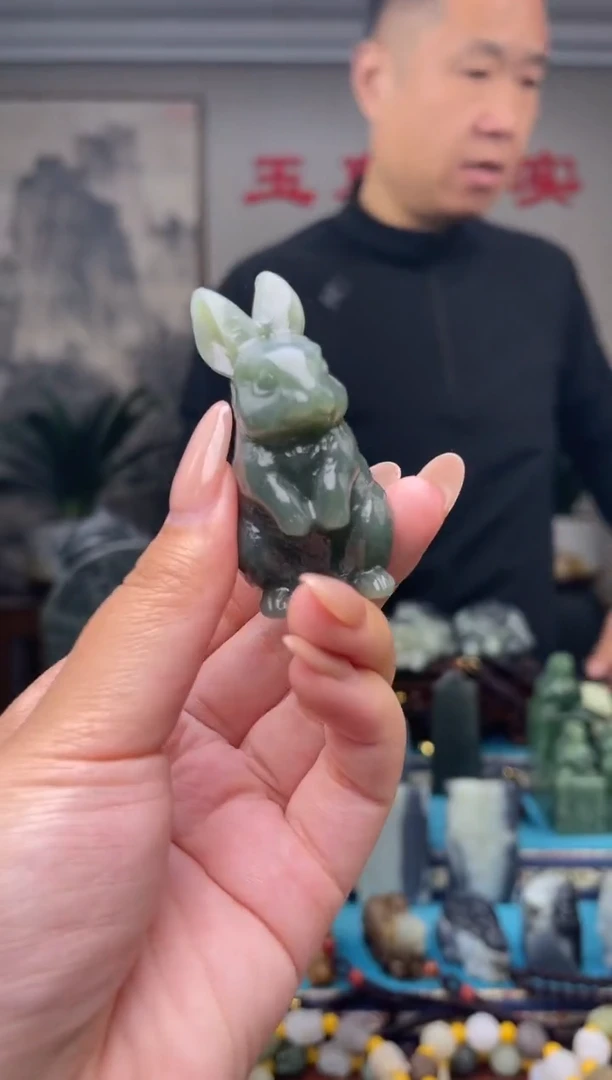 未镶嵌和田玉挂件1