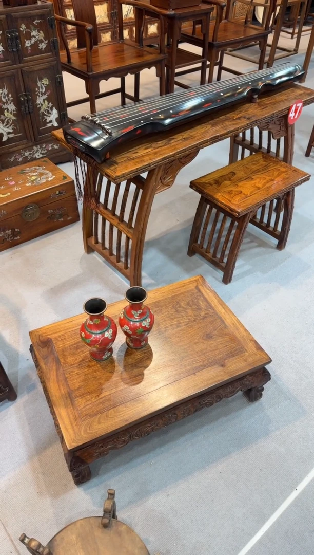 木用****9花梨 大炕桌+景泰蓝花瓶一对