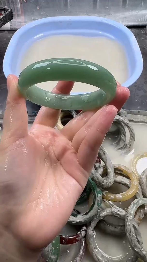 未镶嵌手镯石英质玉25 6465