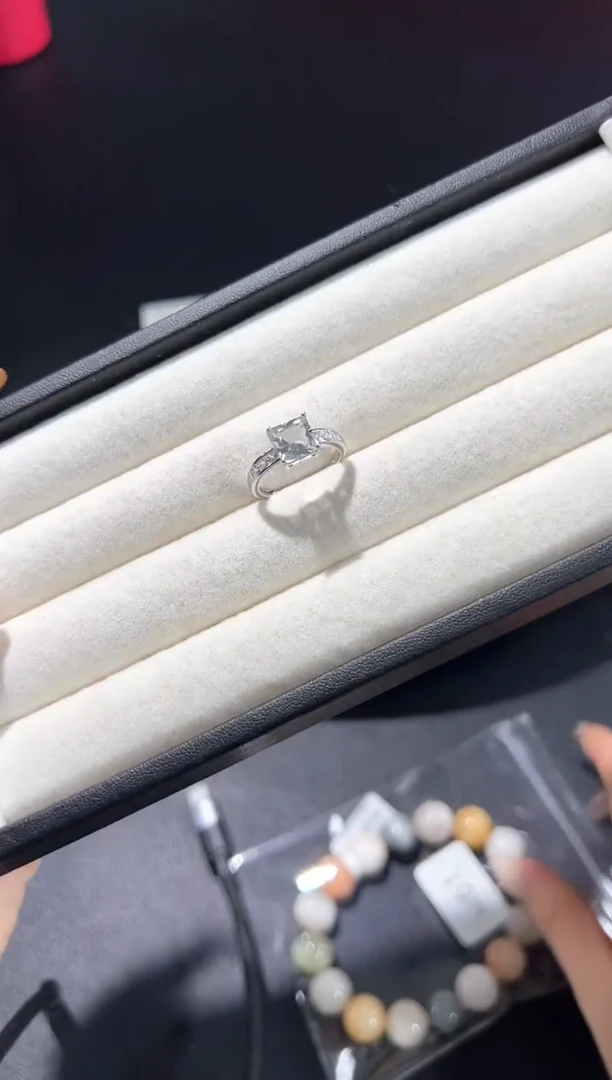 银S925镶嵌戒指水晶64u多样性发其一【1个】