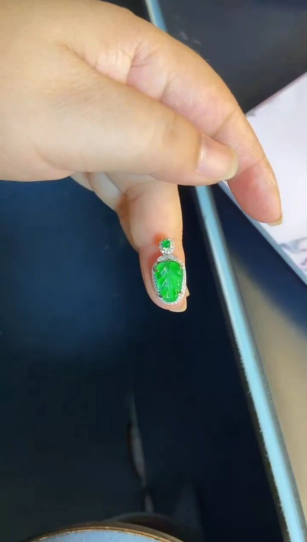 吊坠(不含链)银S925镶嵌翡翠1