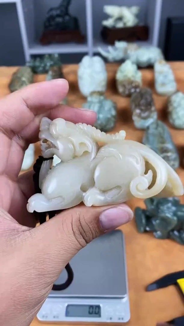 未镶嵌和田玉挂件1