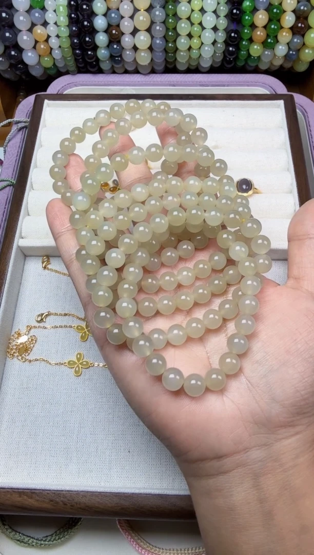 手串未镶嵌和田玉8mm手串多样性发其一