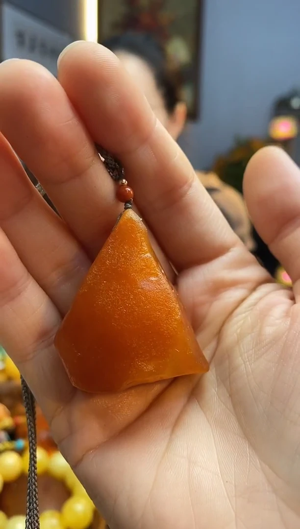 琥珀颈饰未镶嵌吊坠