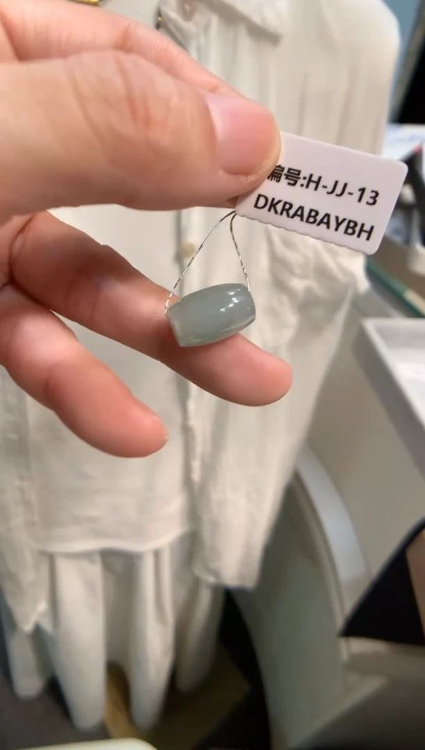 颈饰未镶嵌翡翠路路通