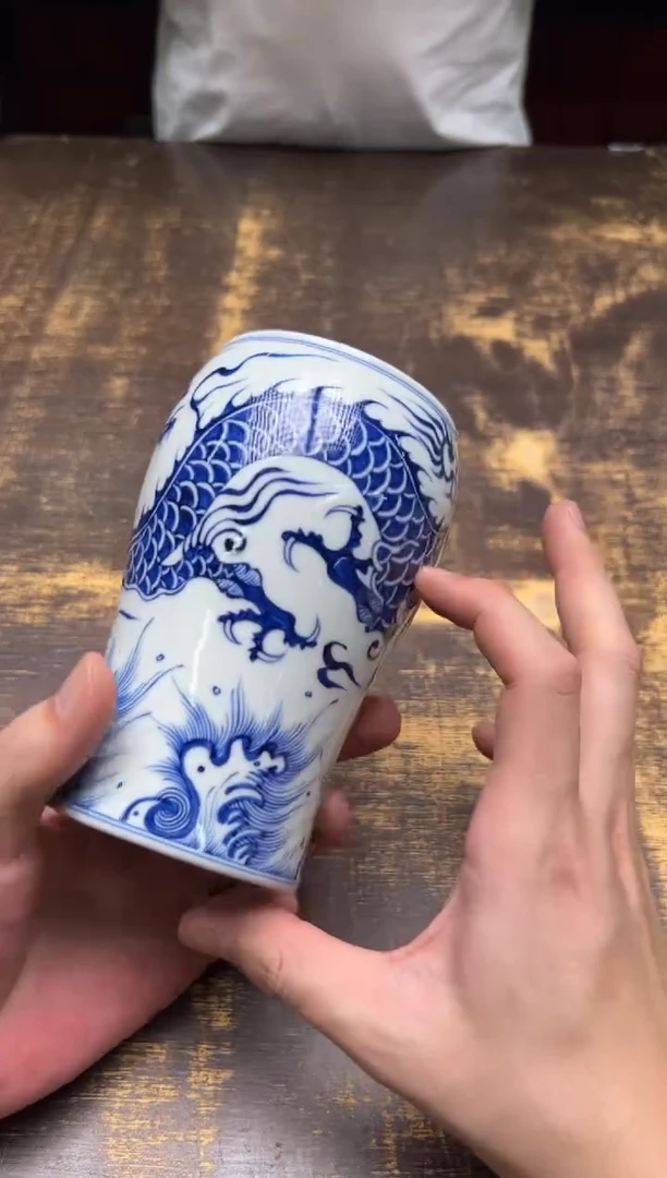 戏墨柴窑 海浪龙纹冠军杯