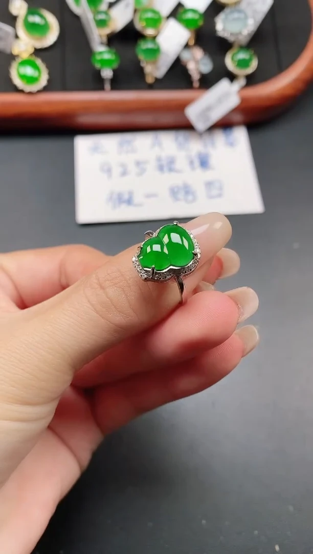 银S925镶嵌戒指翡翠111