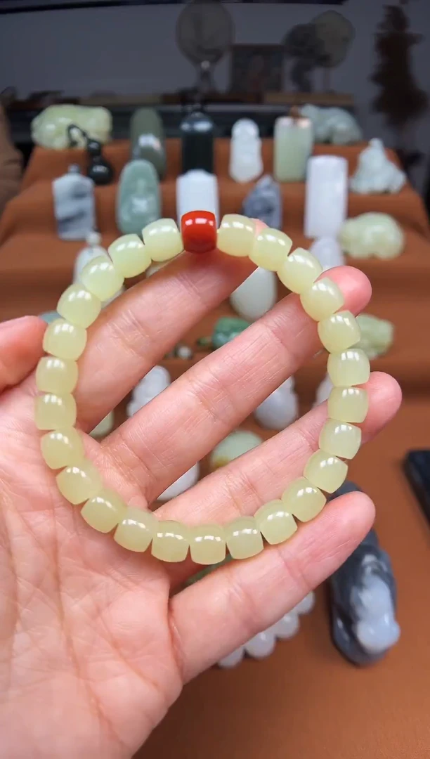 颈饰未镶嵌和田玉串