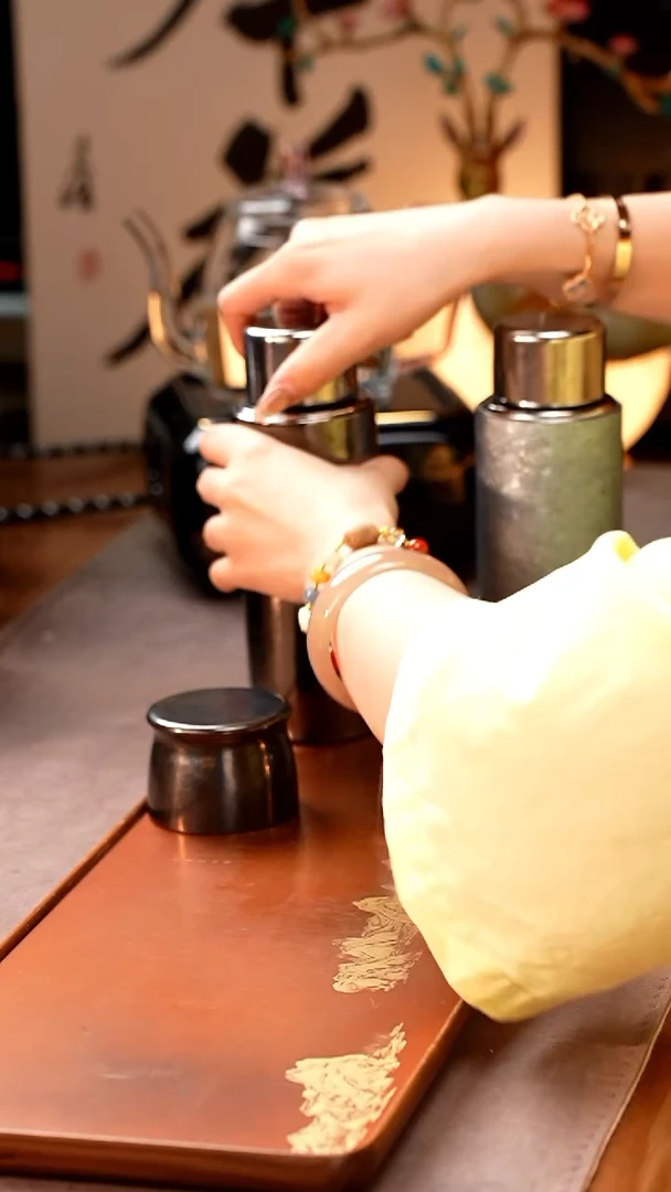 用****5390黑色保温杯链接链接