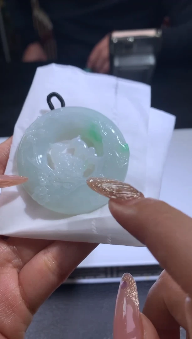 未镶嵌定制翡翠m*翡翠