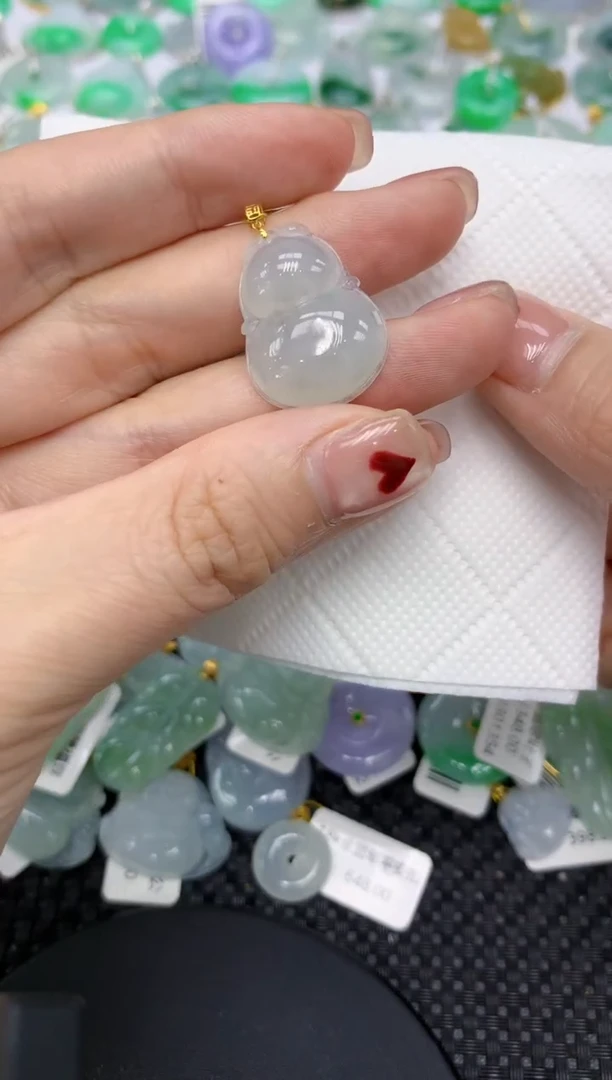 翡翠18K金镶嵌颈饰11111111
