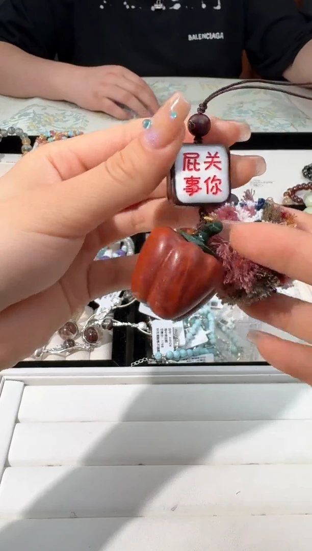 【闪购商品】水晶手链未镶嵌I039木头辣椒挂件