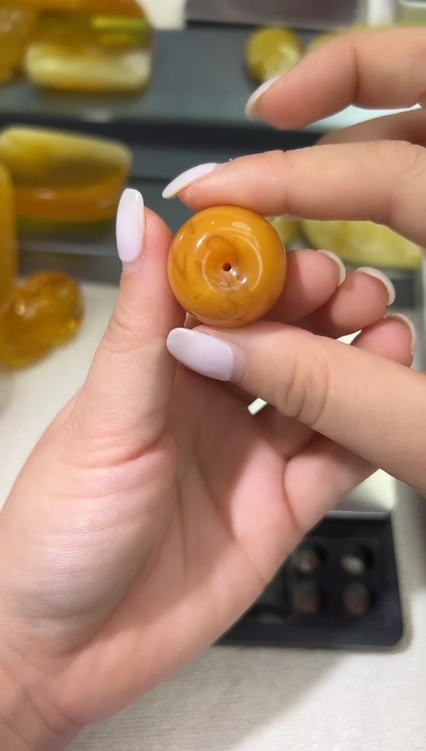 裸石琥珀未镶嵌琥珀蜜蜡吊坠