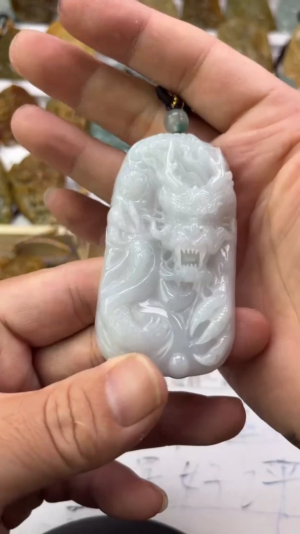 翡翠未镶嵌颈饰天然翡翠