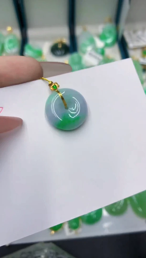 颈饰18K金镶嵌翡翠111111