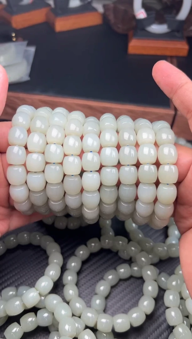 手串未镶嵌和田玉且末微色差近矿卡12直切多样性发货拍一发一