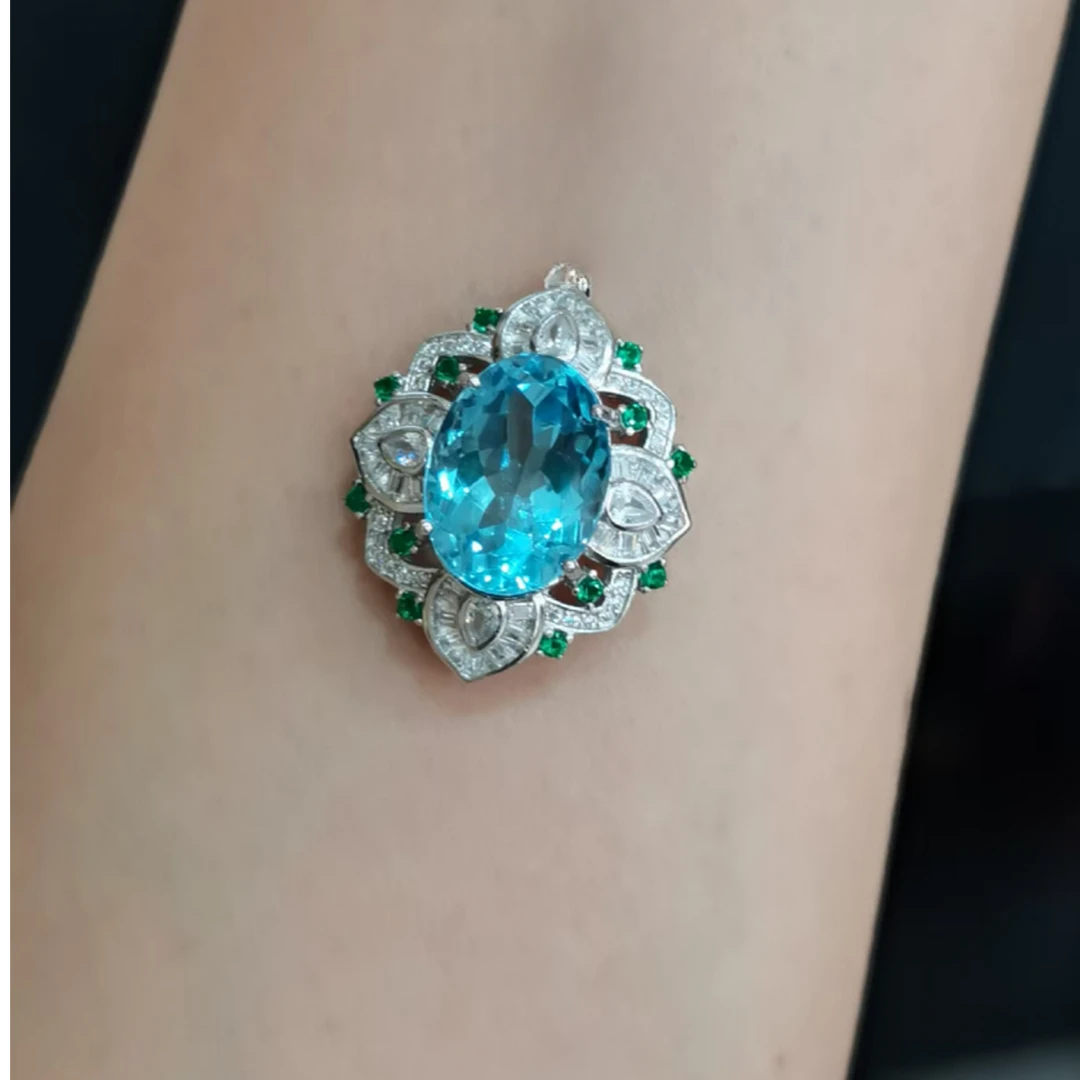 新款托帕石豪镶吊坠 925银镶嵌 主石10x14mm