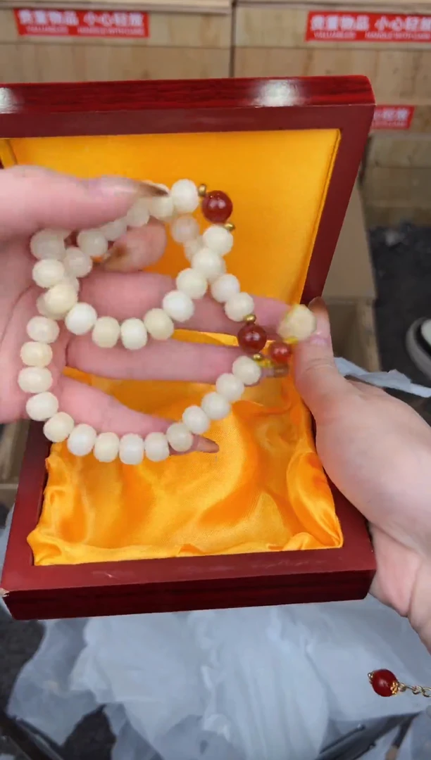 甄得帅文玩阁白玉菩提链接@@SP261