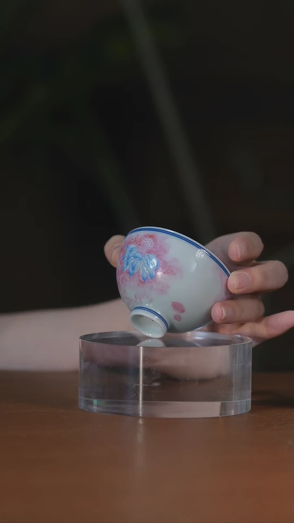 立勤堂玛瑙红鸡心杯