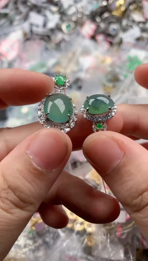 银S925镶嵌戒指翡翠333    10