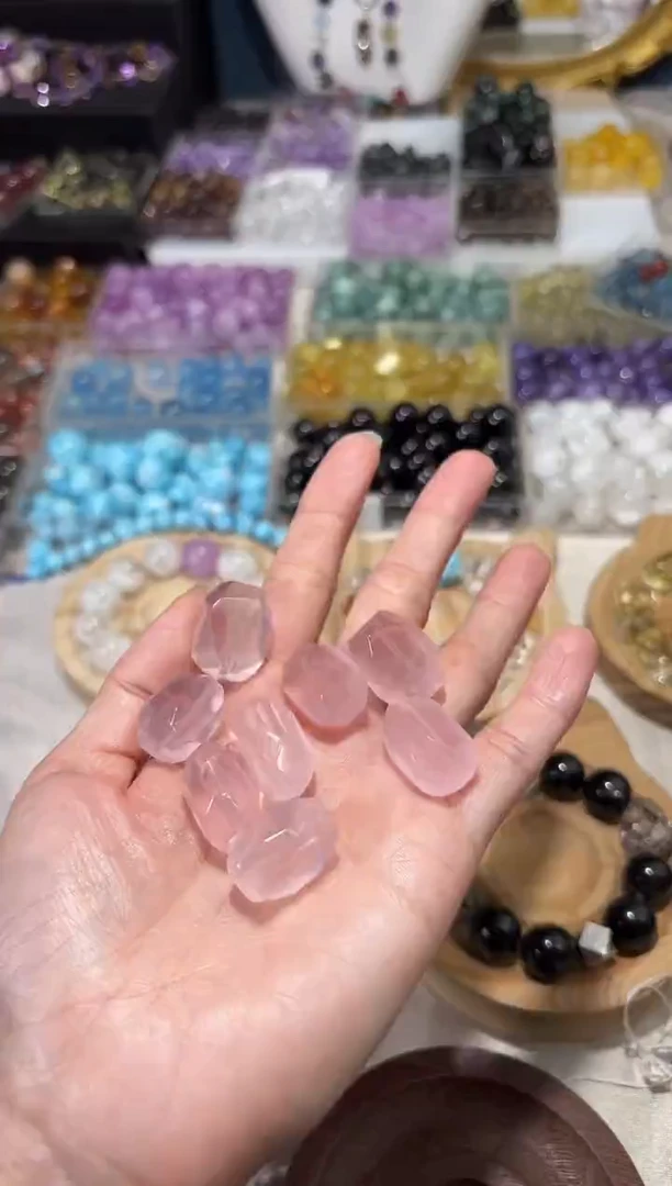 水晶手串未镶嵌F19粉水晶随型卡14-15单颗