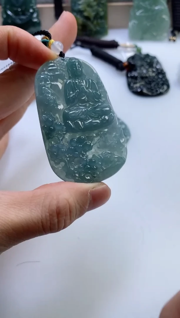 【闪购商品】翡翠挂件未镶嵌