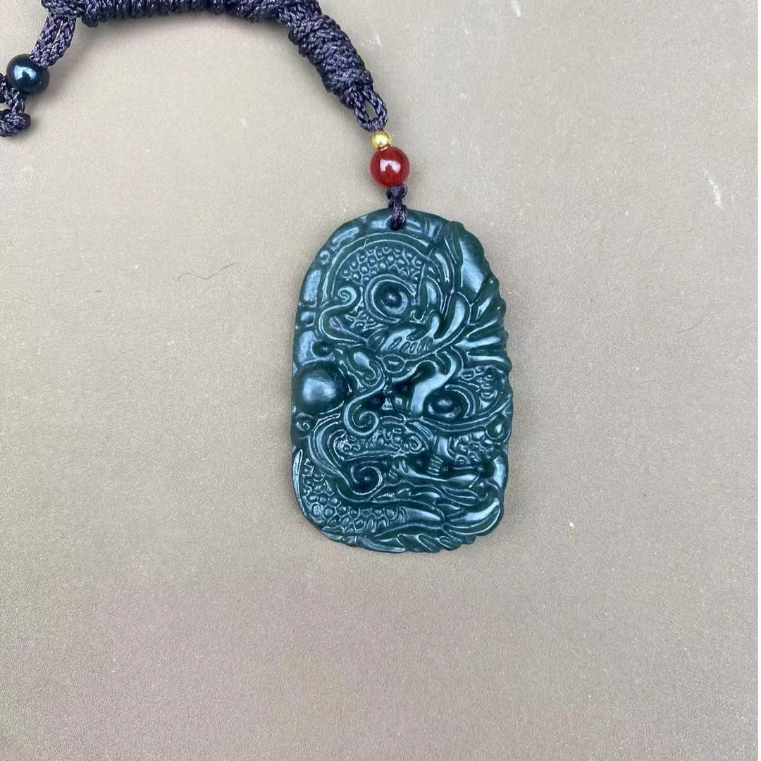 和田玉青玉龙牌吊坠