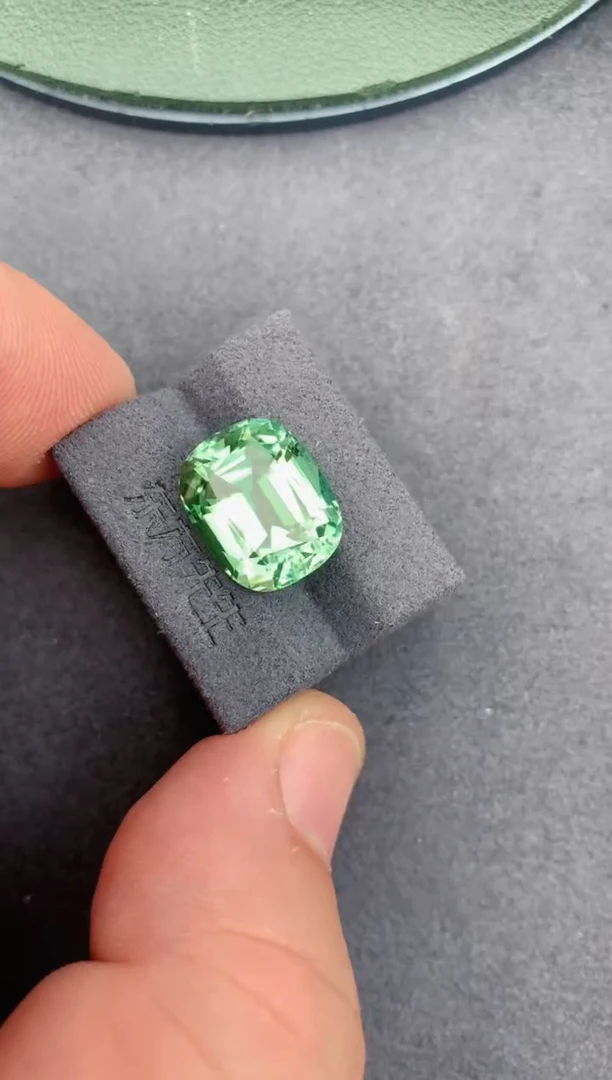 未镶嵌裸石碧玺9.5ct 绿碧玺 定制