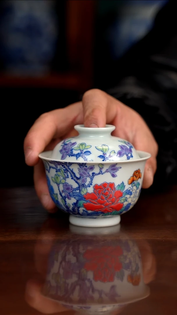 空山明月新派斗彩