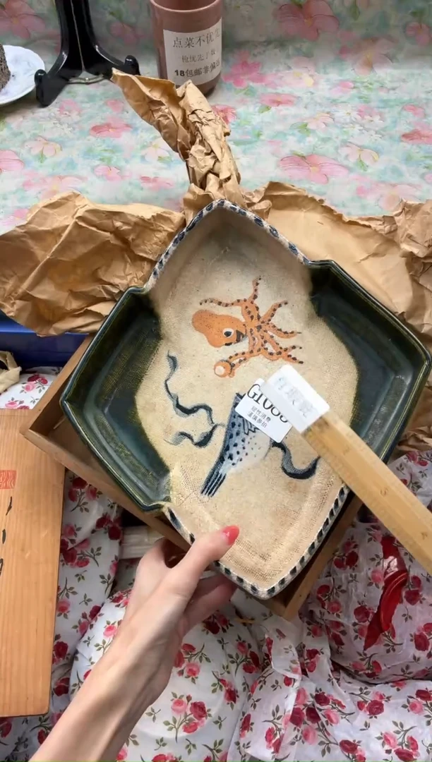 瓷片A****妞      G1085*