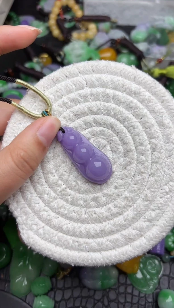 颈饰未镶嵌翡翠缅甸翡翠吊坠