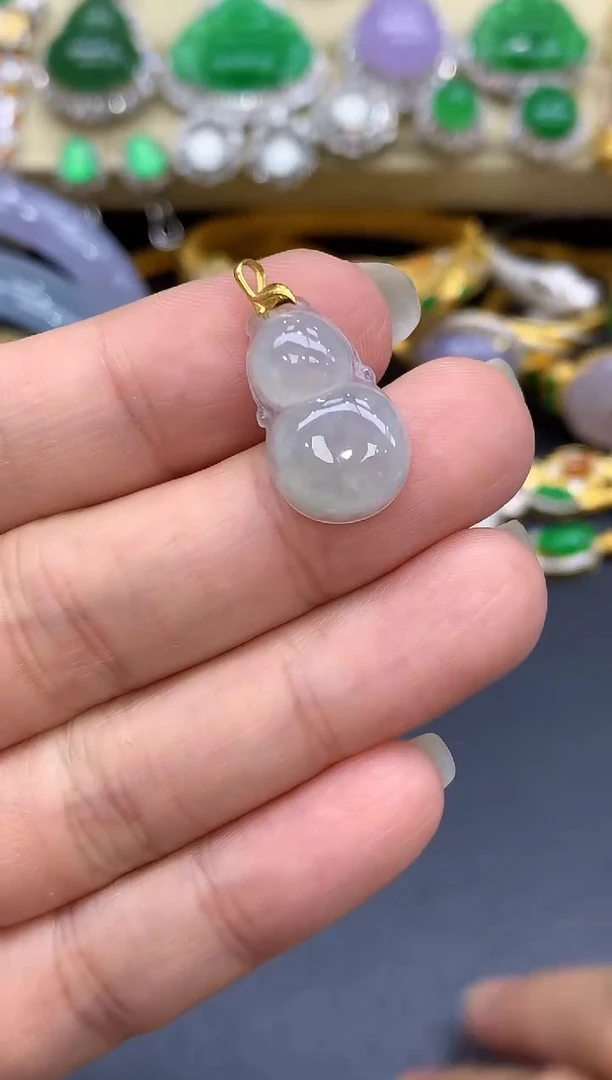 颈饰18K金镶嵌翡翠84·-中国好珍宝