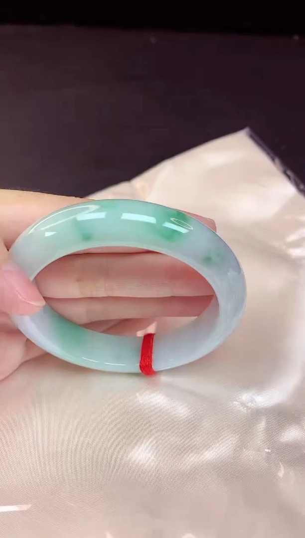 未镶嵌手镯翡翠56
