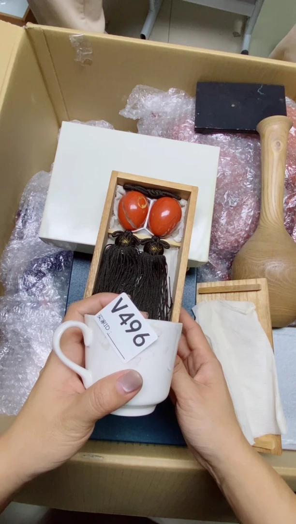 瓷片包**戏V496默认微瑕，谨慎参拍