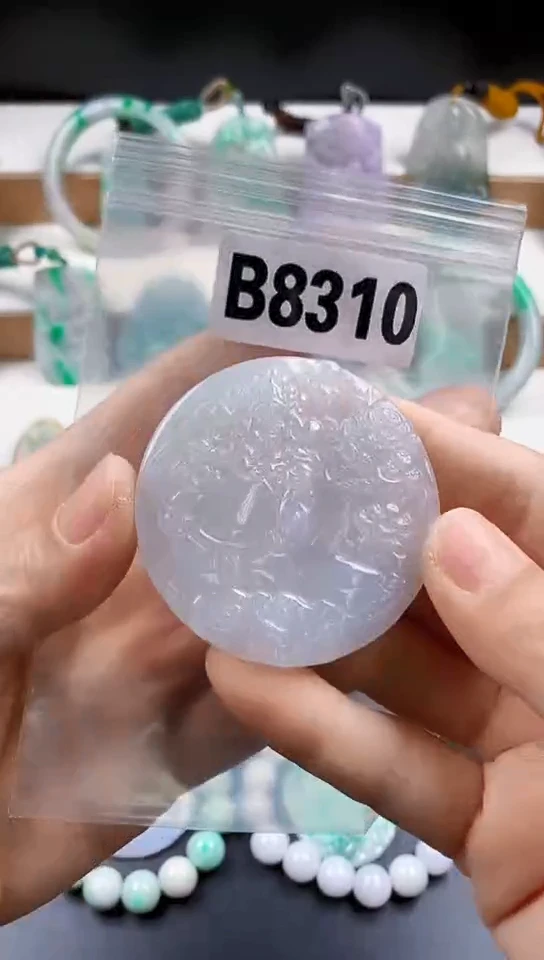 颈饰未镶嵌翡翠天然翡翠吊坠挂件