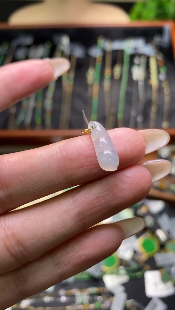 翡翠18K金镶嵌颈饰净货19409