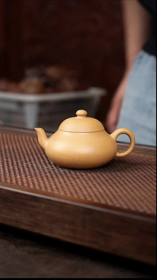 茶壶紫砂水沟绿矮梨