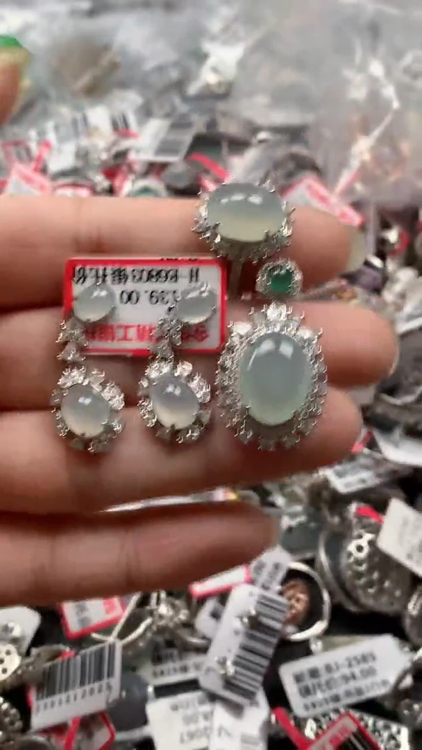 银S925镶嵌戒指翡翠天然A货缅甸翡翠