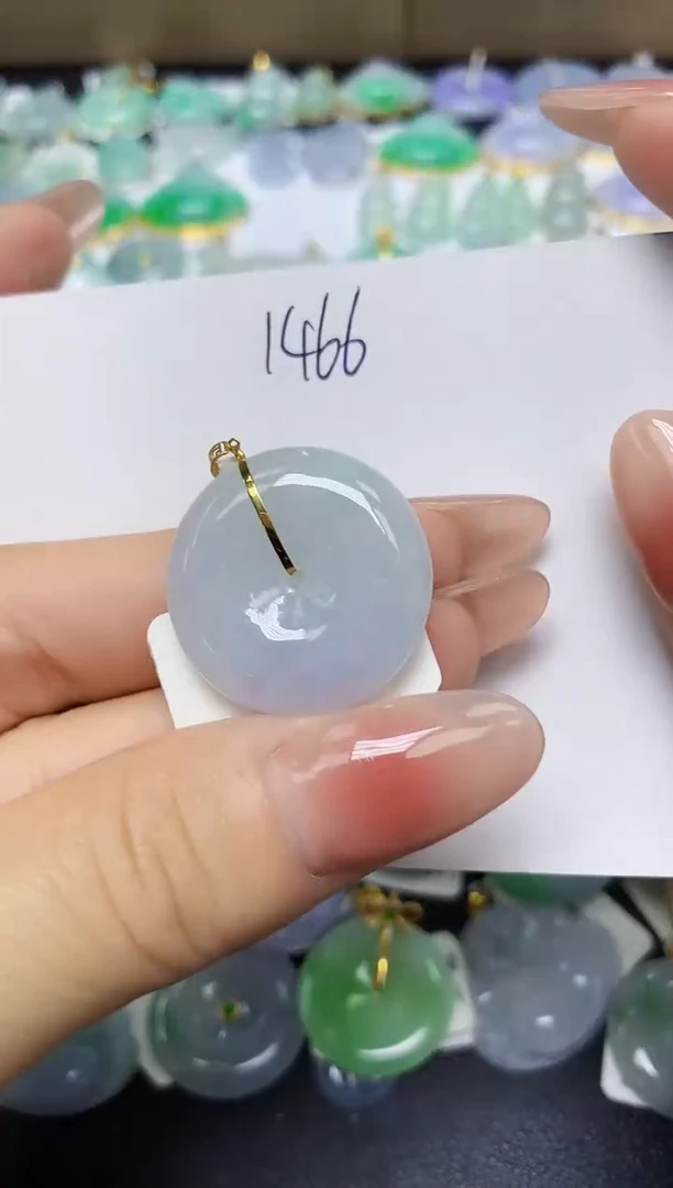 翡翠18K金镶嵌颈饰 天然缅甸翡翠A货