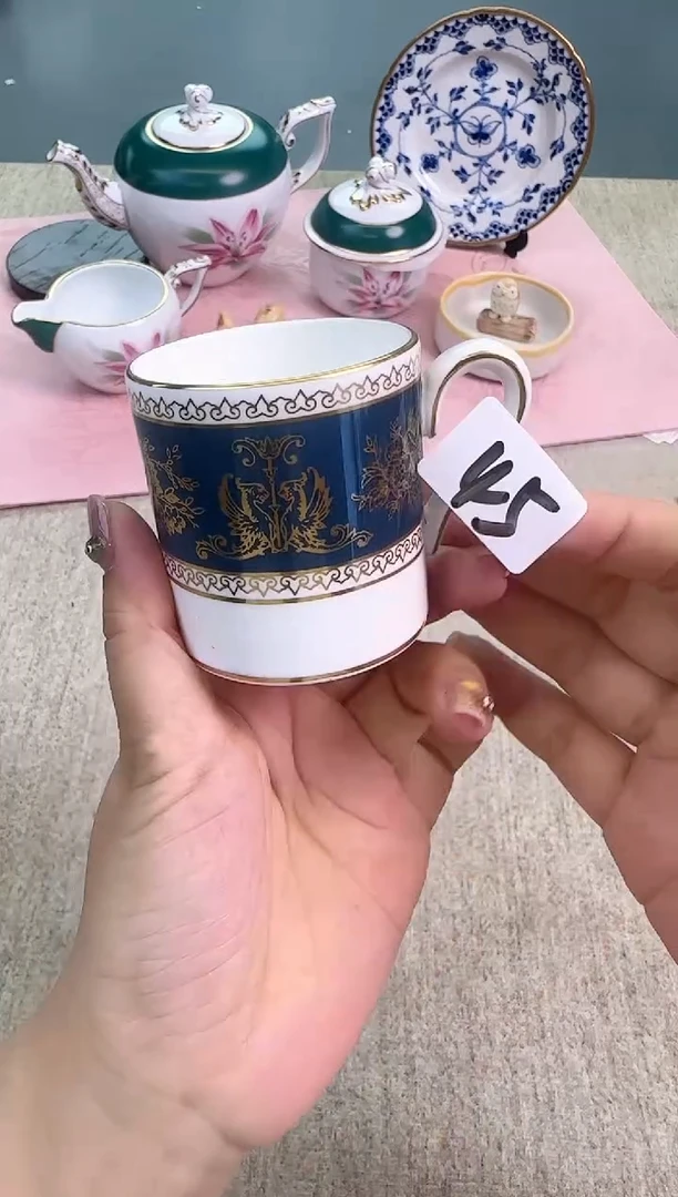 瓷片泡泡的瓷器真好看