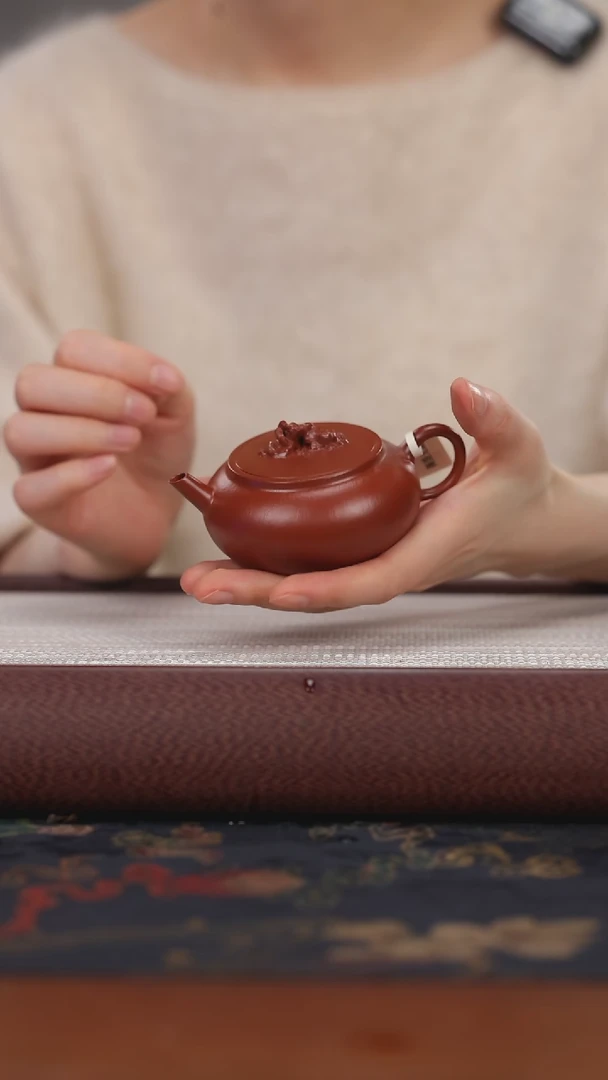 【闪购商品】紫砂茶壶大红袍 观山120cc