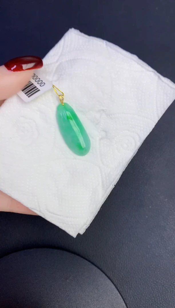 颈饰18K金镶嵌翡翠缅甸天然翡翠A货