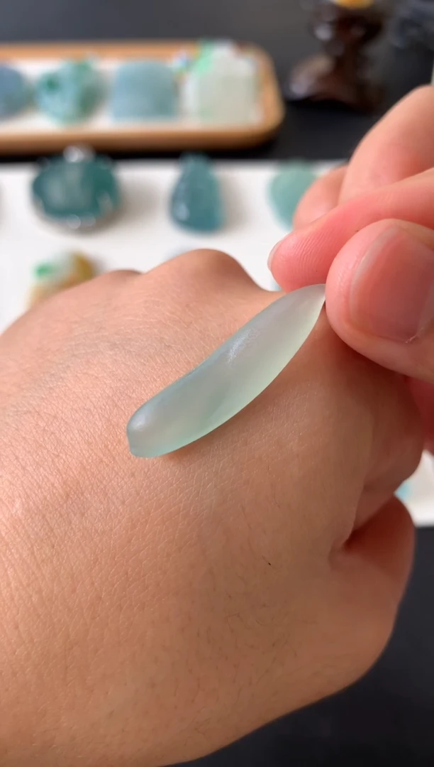 未镶嵌定制翡翠翡翠